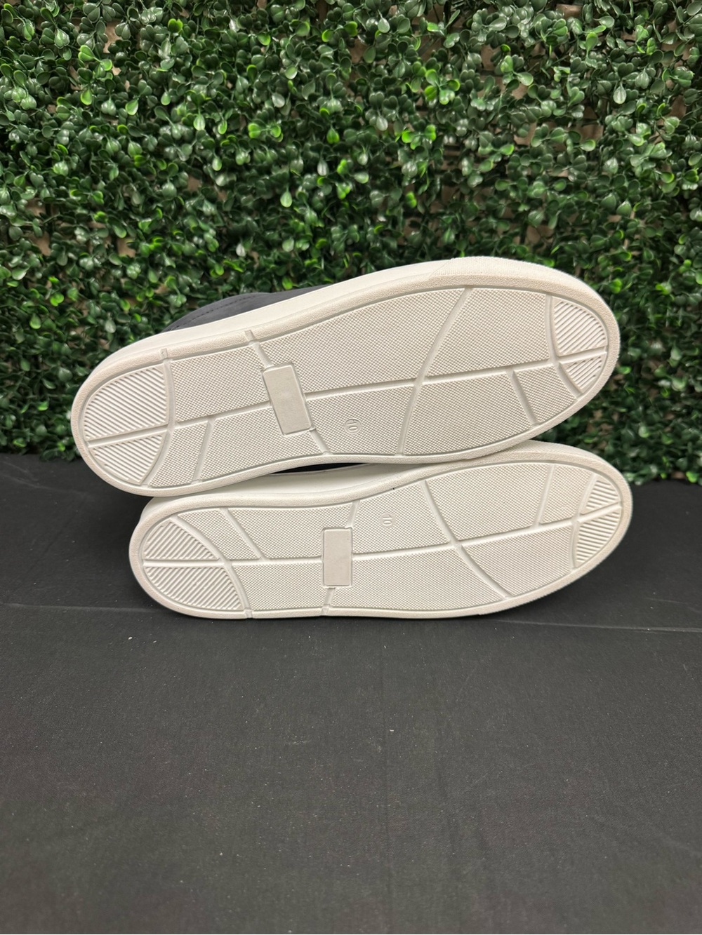 Liverpool Razor Sneaker - M10 - Picture 7 of 10
